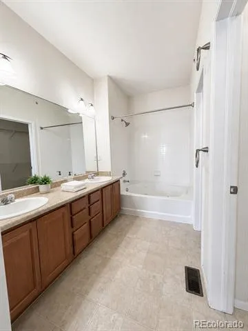 15700 E Jamison Drive #9-203 Englewood, CO 80112