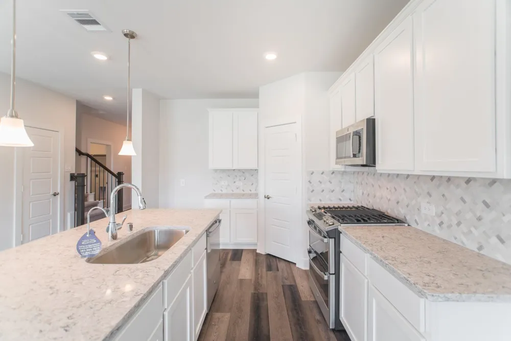 10313 South Goshawk Trail Conroe, TX 77385