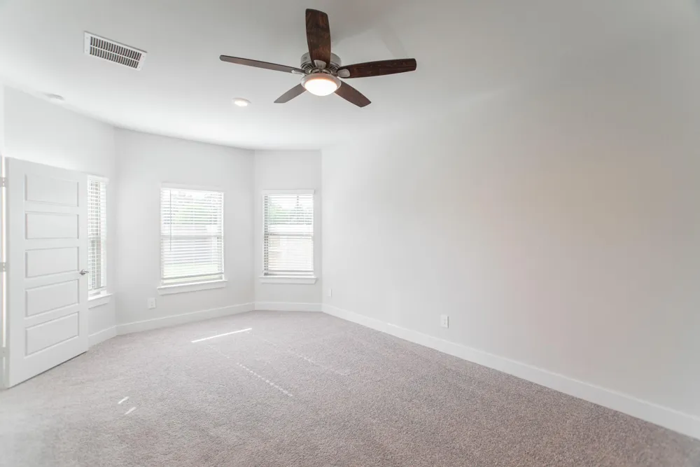 10313 South Goshawk Trail Conroe, TX 77385