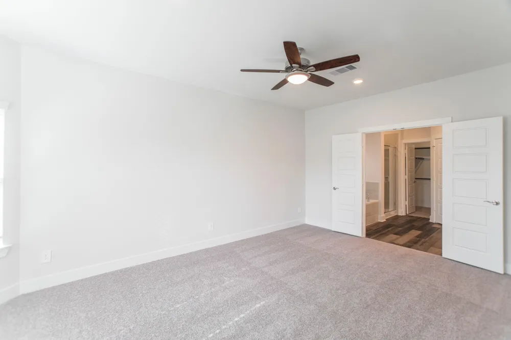 10313 South Goshawk Trail Conroe, TX 77385
