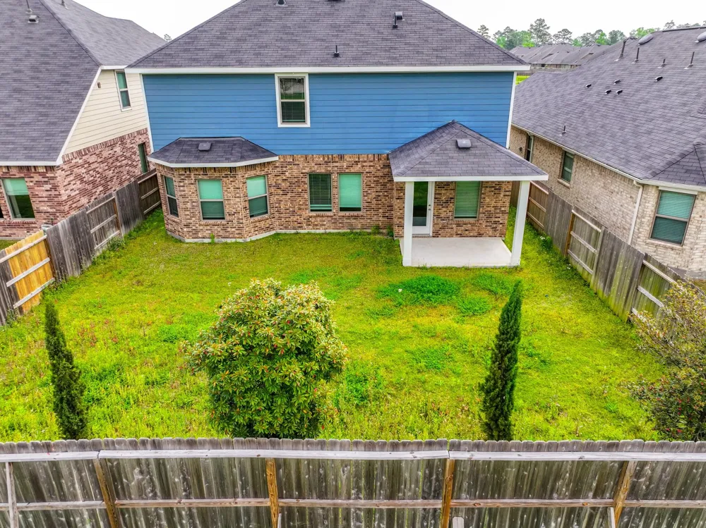 10313 South Goshawk Trail Conroe, TX 77385