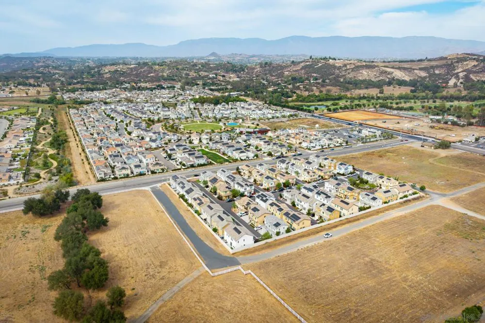 13642 Gray Hawk Way Valley Center, CA 92082
