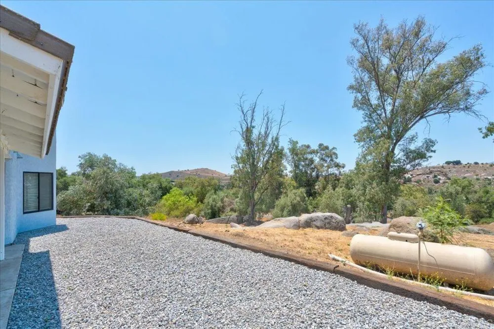 18434 Ramona View Drive Ramona, CA 92065