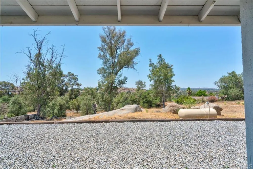 18434 Ramona View Drive Ramona, CA 92065