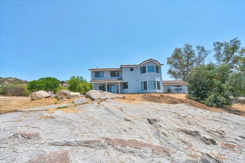 18434 Ramona View Drive Ramona, CA 92065