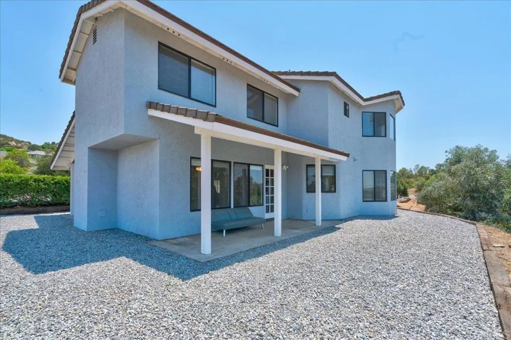 18434 Ramona View Drive Ramona, CA 92065