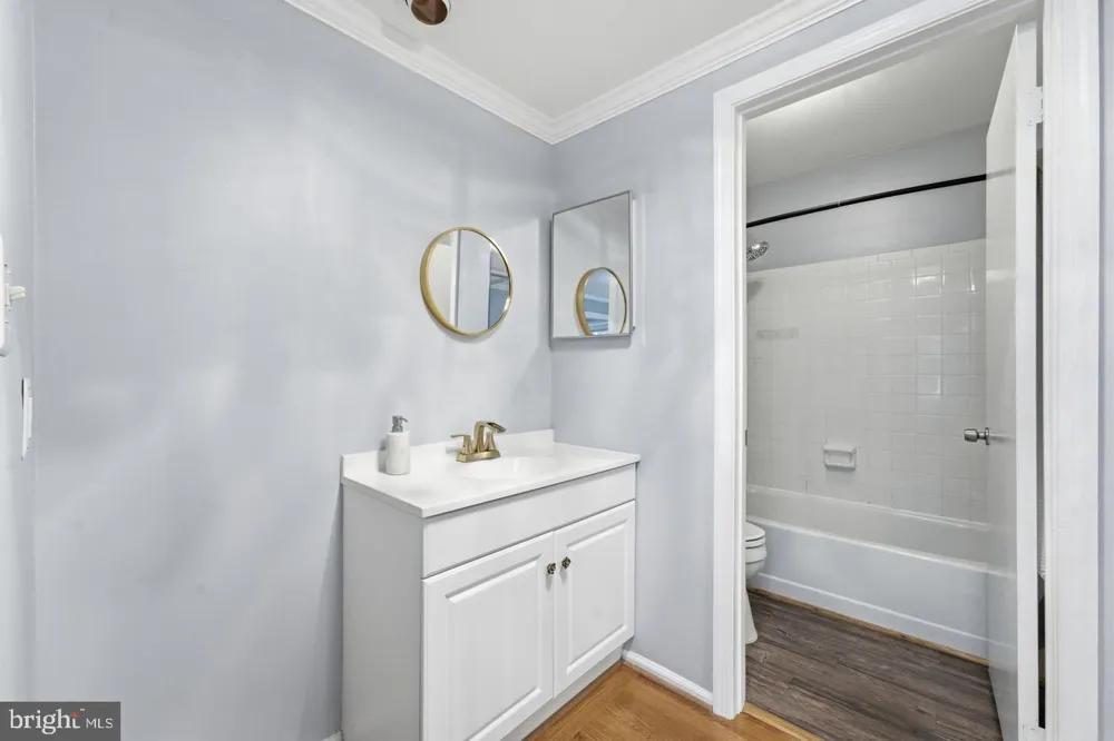 11200 BEAVER TRAIL COURT Reston, VA 20191