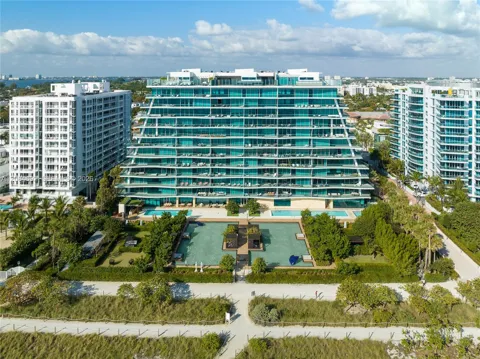 9349 Collins Ave #1004