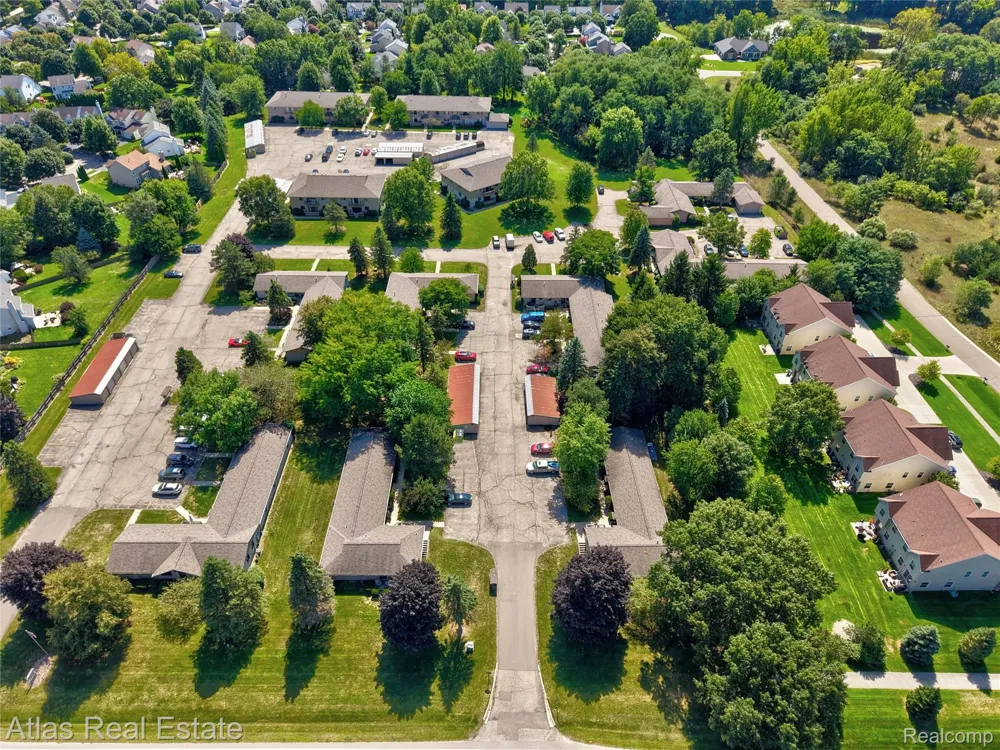 407 W Drahner Road Oxford Charter Township, MI 48371