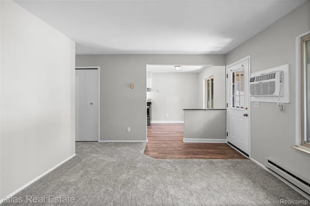 407 W Drahner Road Oxford Charter Township, MI 48371