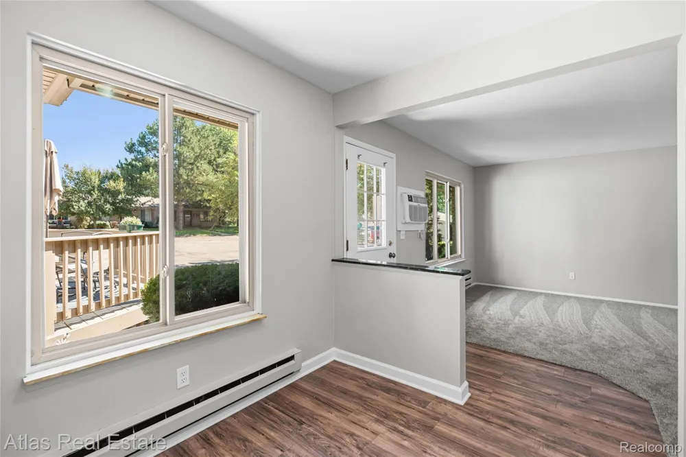 407 W Drahner Road Oxford Charter Township, MI 48371