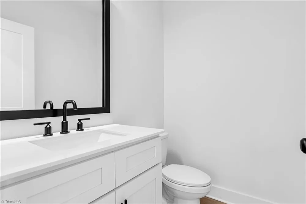 114 Yadkin Avenue Spencer, NC 28159