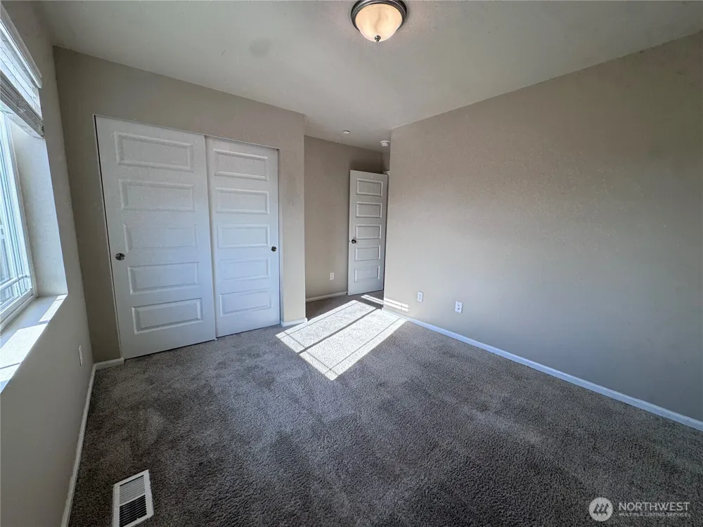 4335 Acacia Lane SE Port Orchard, WA 98366