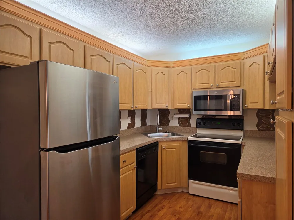 1700 PINE RIDGE WAY E #C1 Palm Harbor, FL 34684