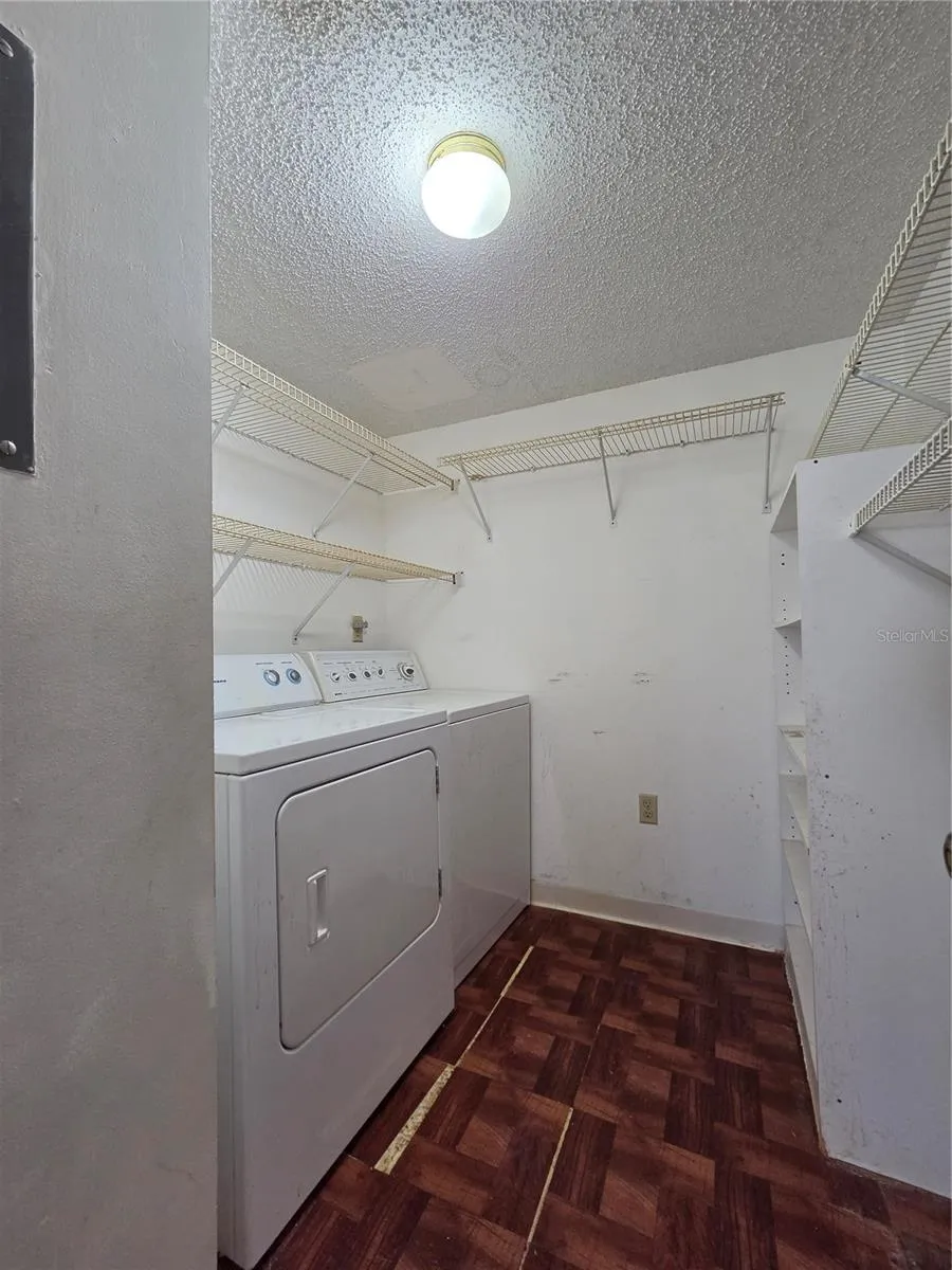 1700 PINE RIDGE WAY E #C1 Palm Harbor, FL 34684