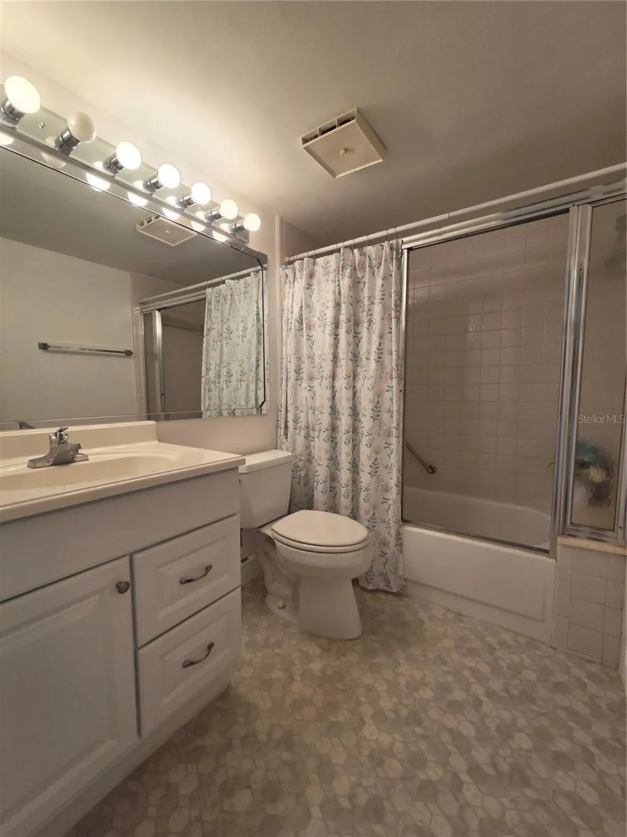1700 PINE RIDGE WAY E #C1 Palm Harbor, FL 34684
