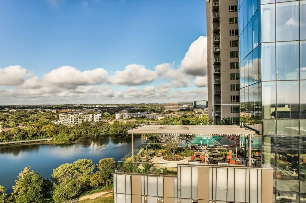 44 East Avenue #2303 Austin, TX 78701