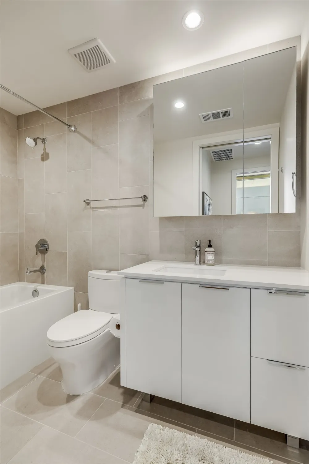 44 East Avenue #2303 Austin, TX 78701