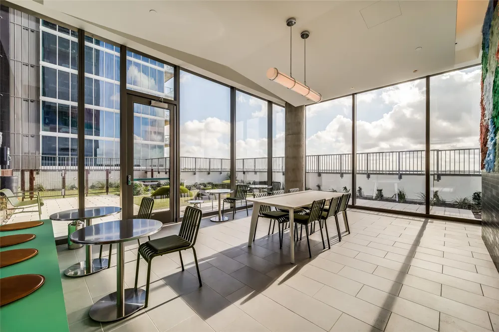 44 East Avenue #2303 Austin, TX 78701