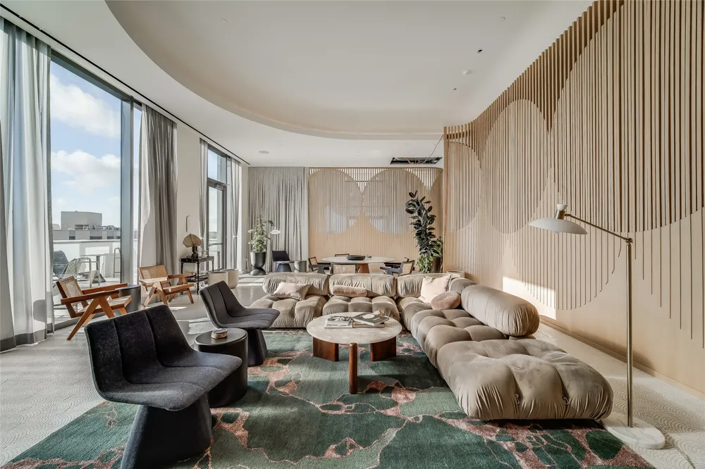 44 East Avenue #2303 Austin, TX 78701