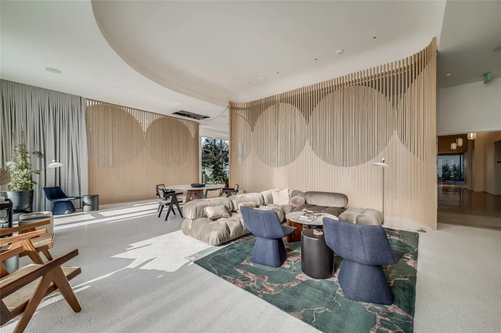 44 East Avenue #2303 Austin, TX 78701