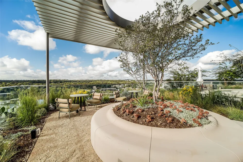 44 East Avenue #2303 Austin, TX 78701