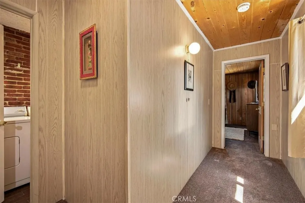 683 Sunset Lane Sugarloaf, CA 92386