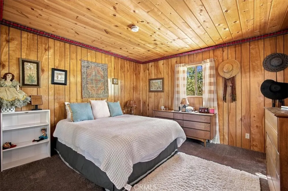 683 Sunset Lane Sugarloaf, CA 92386