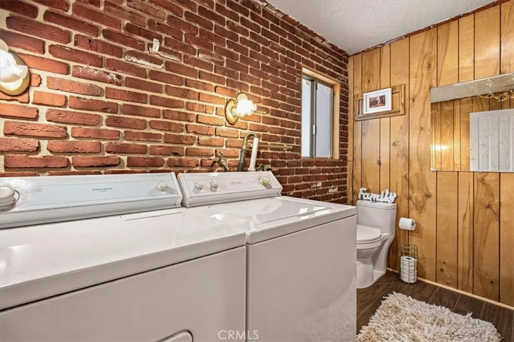683 Sunset Lane Sugarloaf, CA 92386