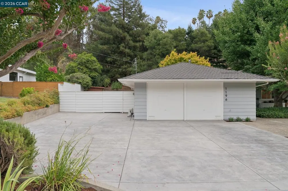 1196 Monticello Rd Lafayette, CA 94549