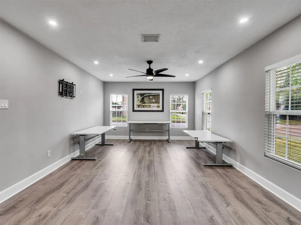 3143 Oakdale Street Houston, TX 77004