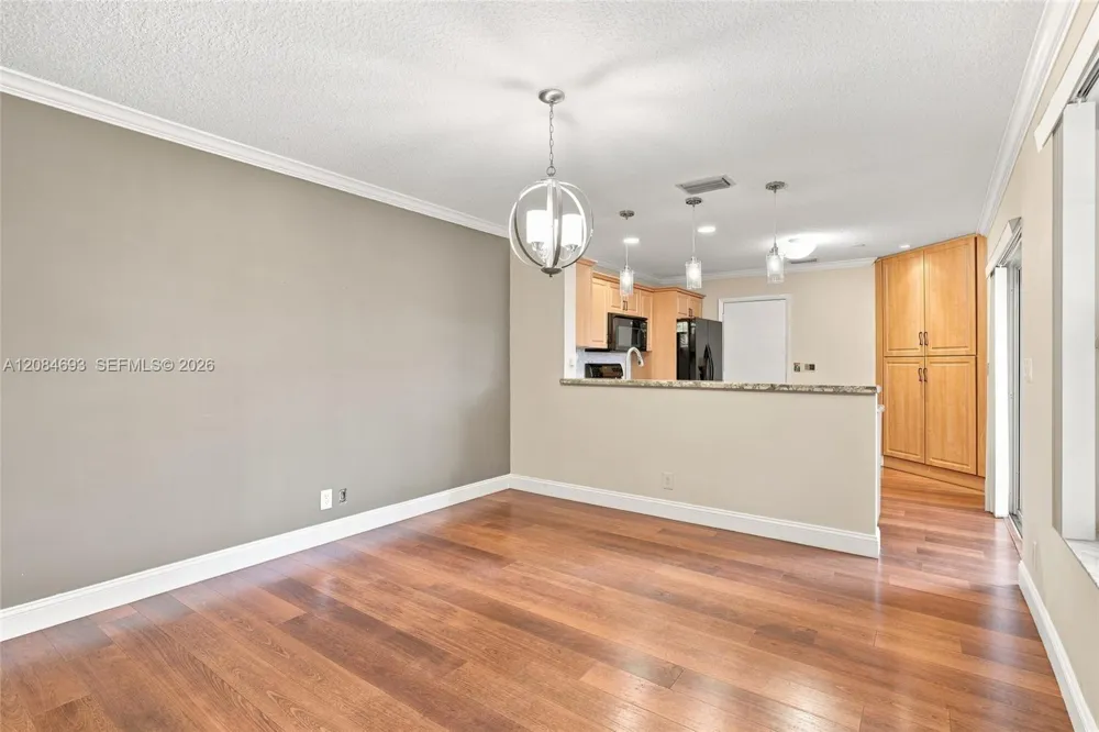 10922 Chandler Dr Cooper City, FL 33026