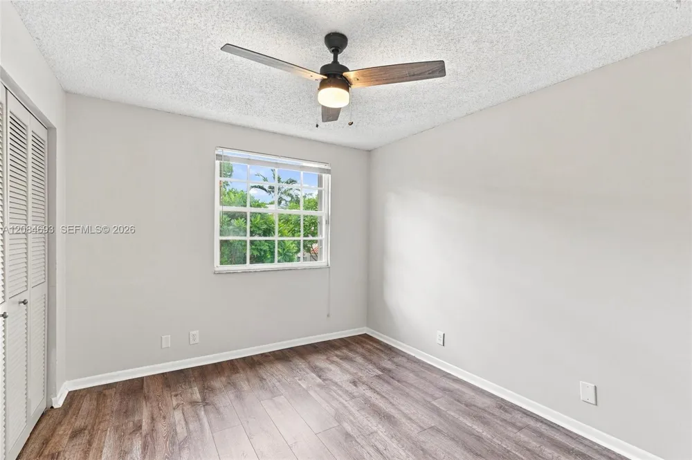 10922 Chandler Dr Cooper City, FL 33026