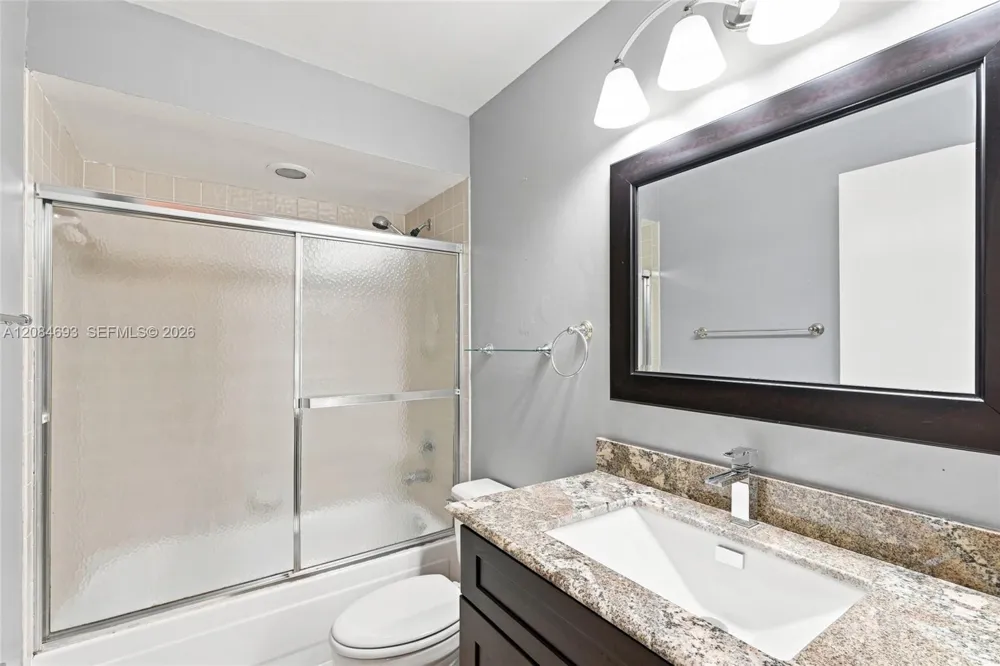 10922 Chandler Dr Cooper City, FL 33026