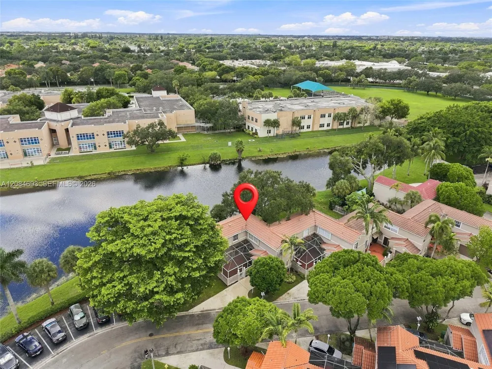 10922 Chandler Dr Cooper City, FL 33026