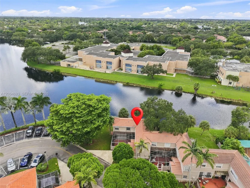 10922 Chandler Dr Cooper City, FL 33026
