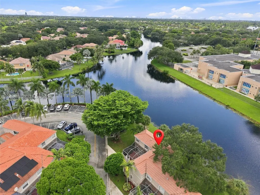 10922 Chandler Dr Cooper City, FL 33026