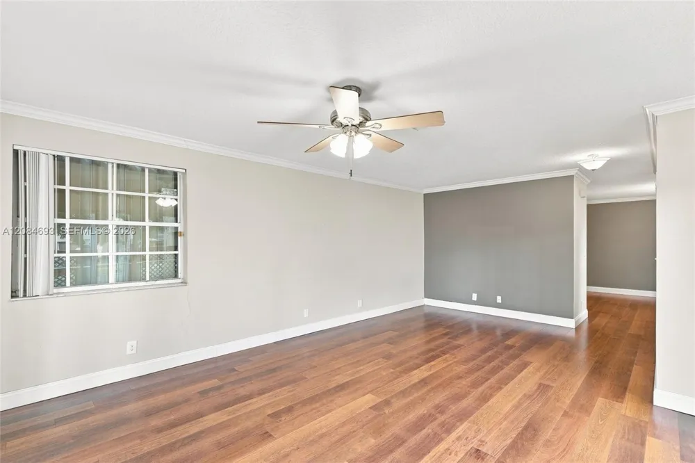 10922 Chandler Dr Cooper City, FL 33026