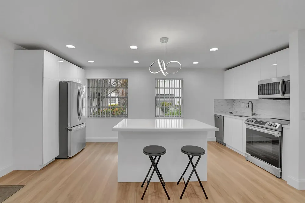 972 NORMANDY U Delray Beach, FL 33484