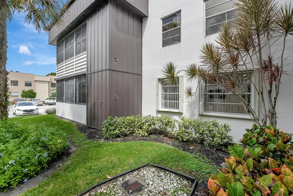 972 NORMANDY U Delray Beach, FL 33484