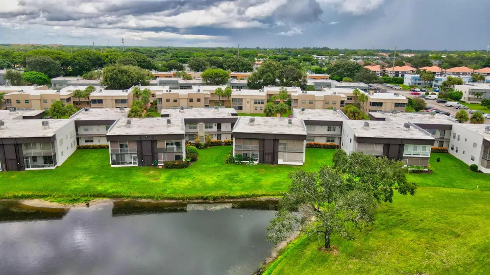 972 NORMANDY U Delray Beach, FL 33484
