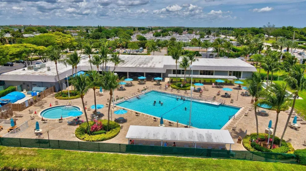 972 NORMANDY U Delray Beach, FL 33484
