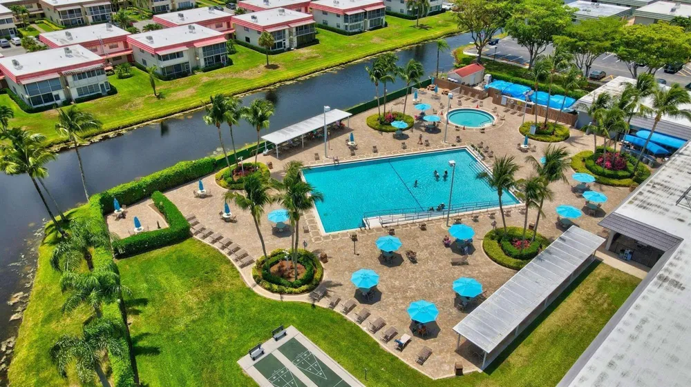 972 NORMANDY U Delray Beach, FL 33484