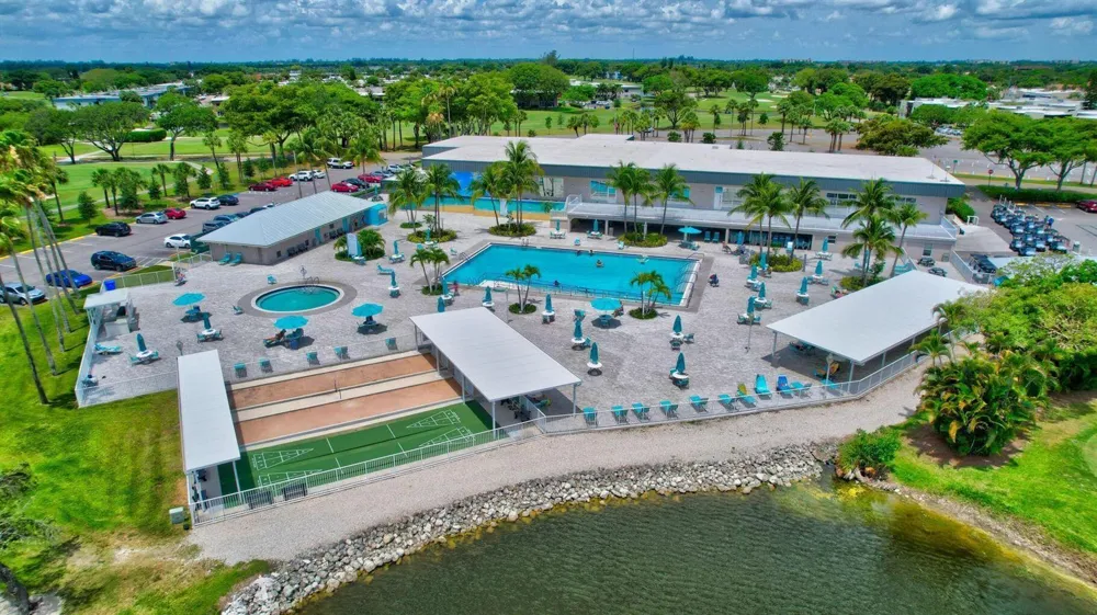 972 NORMANDY U Delray Beach, FL 33484
