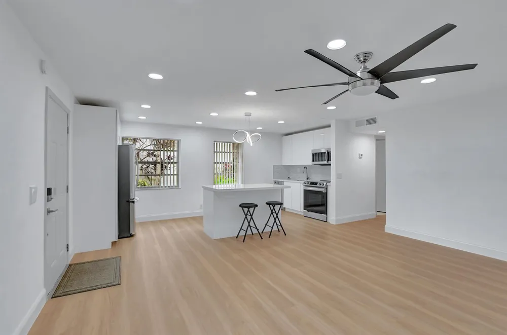 972 NORMANDY U Delray Beach, FL 33484