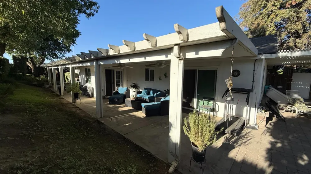 9568 S Academy Avenue Selma, CA 93662