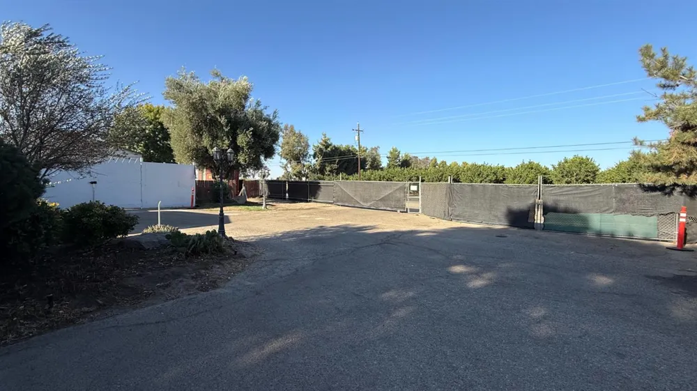 9568 S Academy Avenue Selma, CA 93662