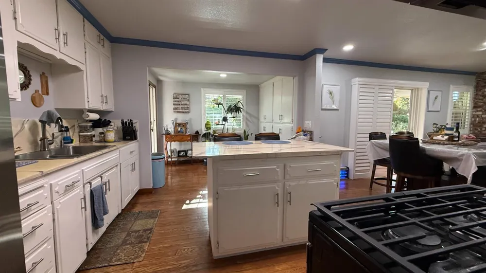 9568 S Academy Avenue Selma, CA 93662