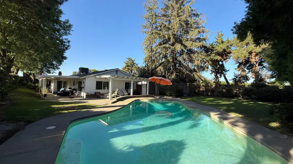 9568 S Academy Avenue Selma, CA 93662