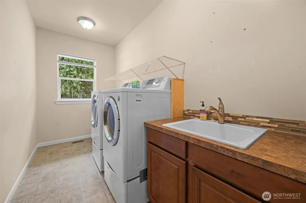 15705 99th Drive NE Arlington, WA 98223